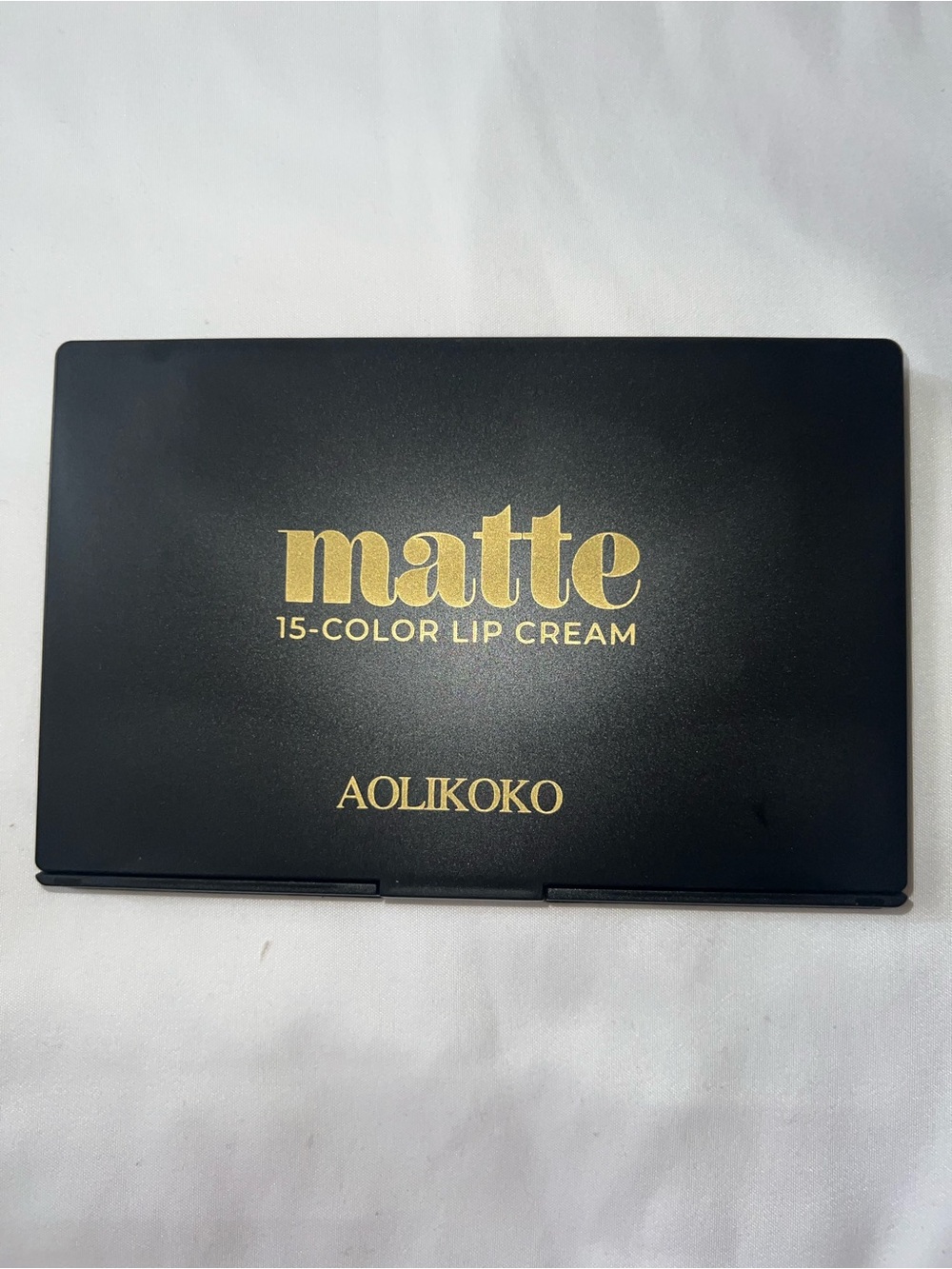 Matte 15-Color Lip Cream Palette — Black